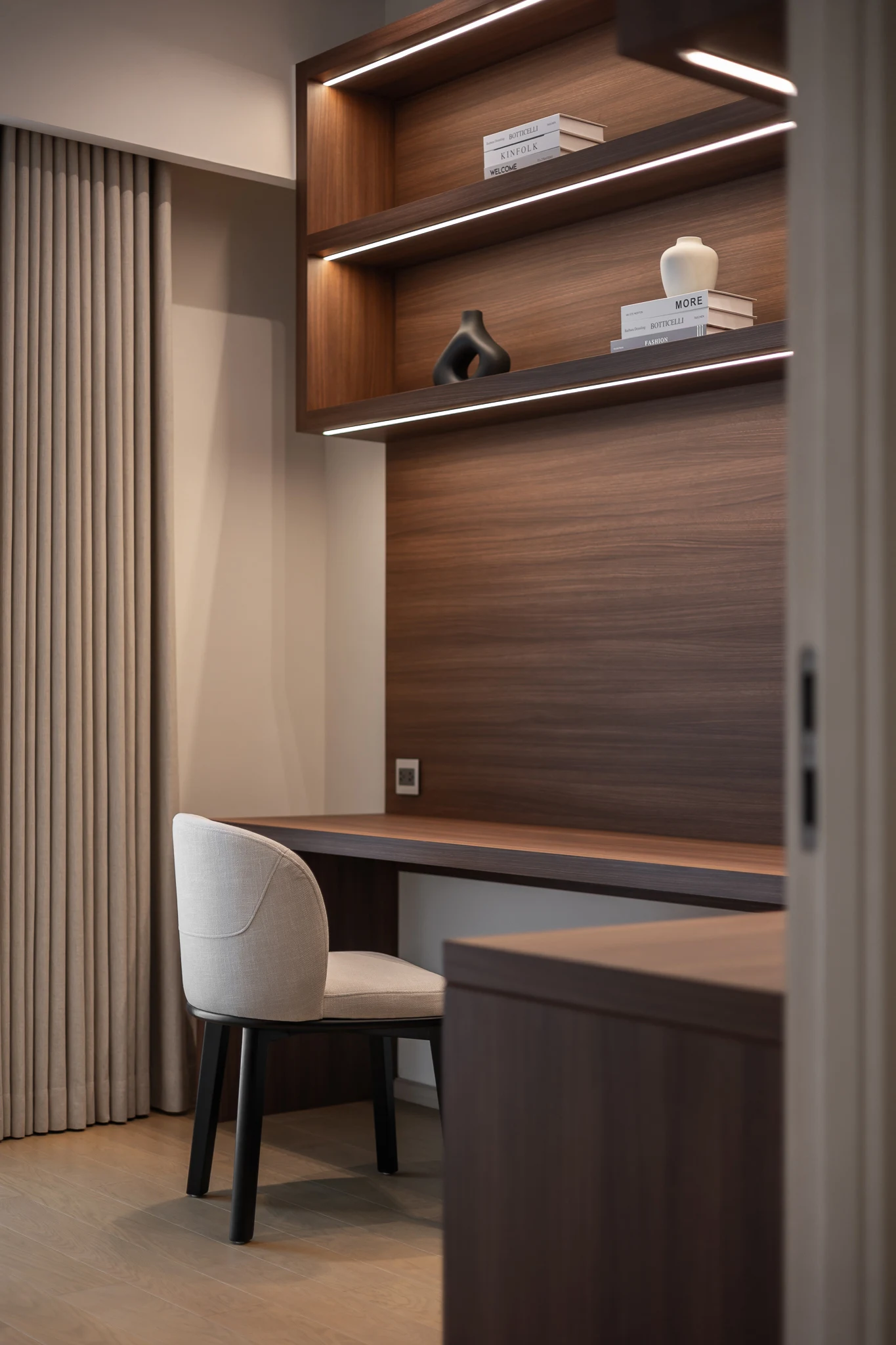 The Strand Thonglor — Serene Residence