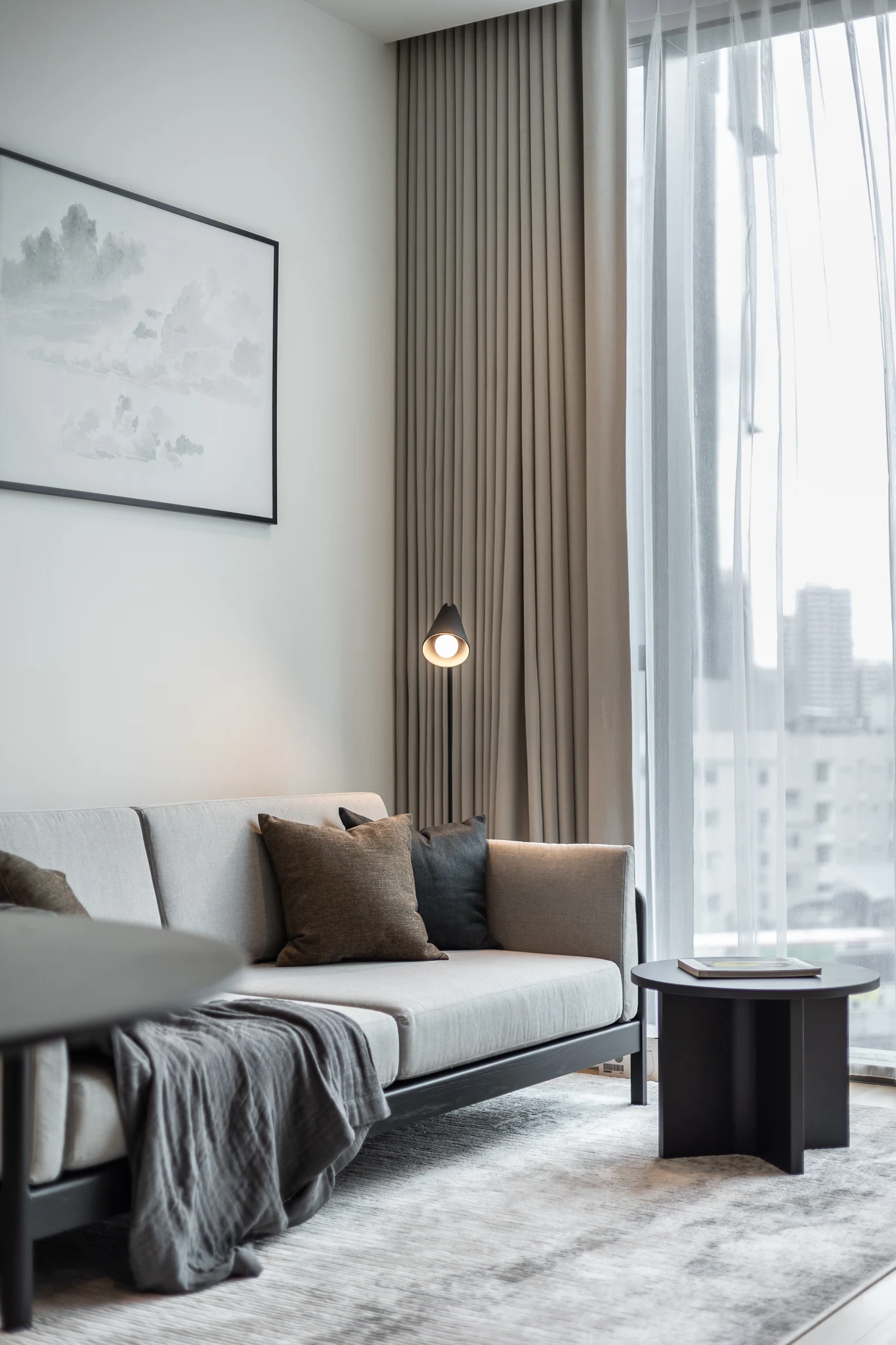 The Strand Thonglor — Warm Layered Residence